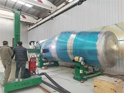 เครื่องเชื่อมตะเข็บรอบกระป๋องอลูมิเนียมอัตโนมัติ